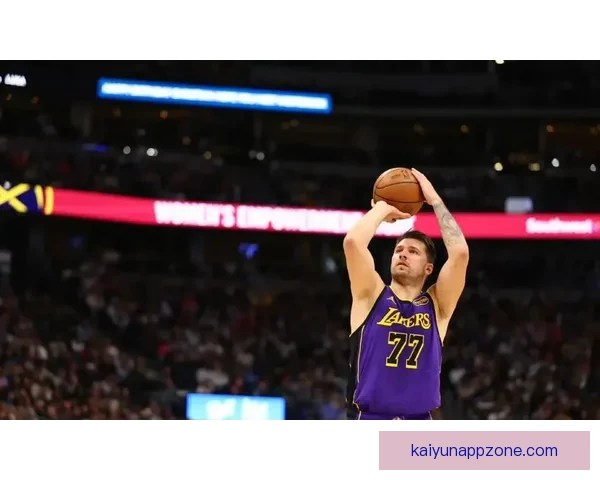 东契奇生涯单节得分20+32次追平哈登仅次库里科比历史第三