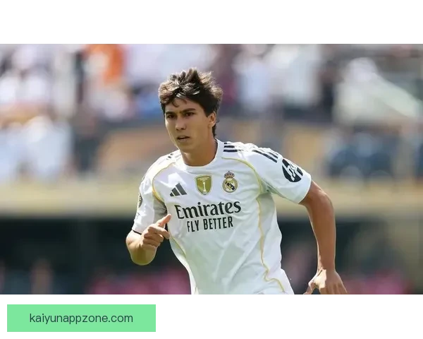 2026世界杯球员大揭秘 新星崭露头角 突破性表现引领未来趋势